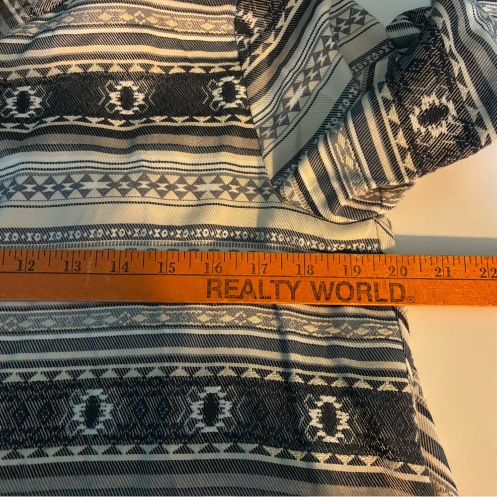 Sharon Young Geometric Patterned Jacket - Picture 8 of 11